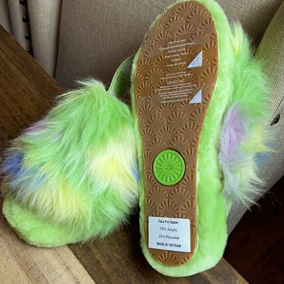 UGG FLUFF YEAH TIE DYE Slide Slipper Sandals - Picture 6 of 8